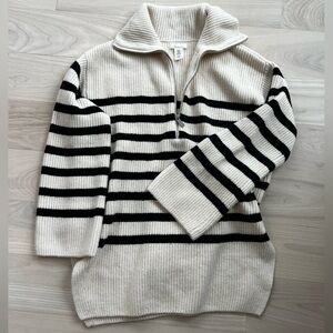 H&M maternity sweater, size XS